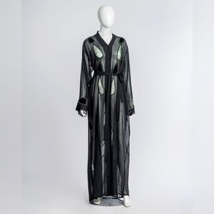 SOLD ✅ 
Eid/ Muslim/ Dubai Arab Maxi Belted Embroidered Abaya Size Fits S/M/L